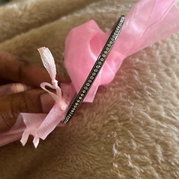 NEW Nadri Gunmetal Finish Crystal Pave Hinge Bangle Bracelet Single Row - Picture 10 of 11